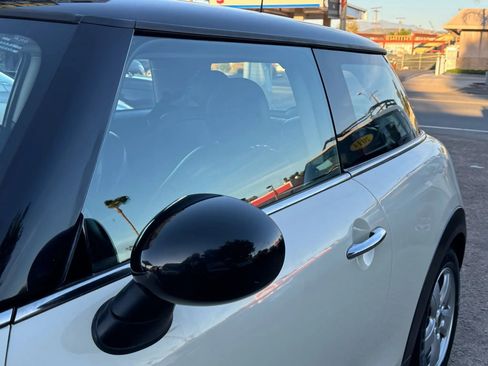 Used 2015 MINI Cooper 2-Door Hardtop FWD image 8
