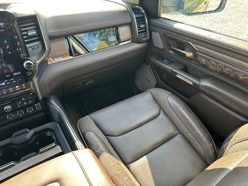 Used 2025 RAM 1500 Limited w/ Trailer Tow Group AWD/4WD image 25