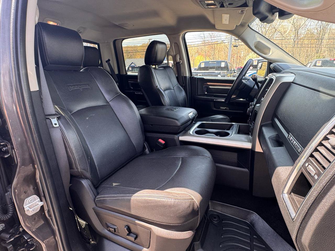 Used 2016 RAM 2500 Laramie w/ Sport Appearance Group AWD/4WD image 34