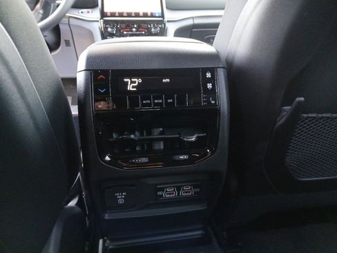 New 2025 Jeep Grand Cherokee L Limited image 50