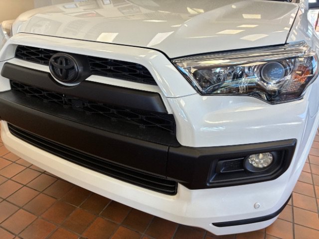 Used 2016 Toyota 4Runner Limited AWD/4WD image 8