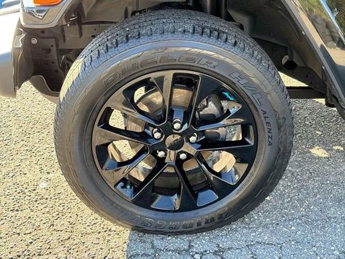 Used 2022 Jeep Wrangler Unlimited Sahara w/ Cold Weather Group image 13