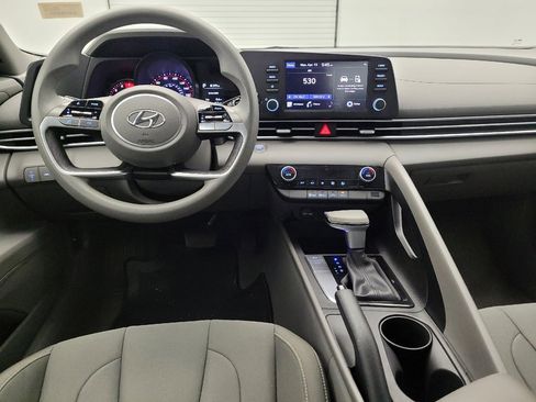 Used 2023 Hyundai Elantra SEL w/ Preferred Accessory Package image 22