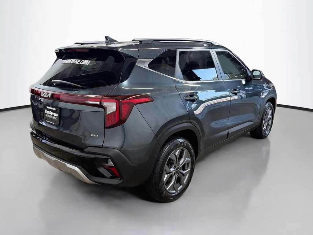 Used 2024 Kia Seltos S AWD/4WD image 9