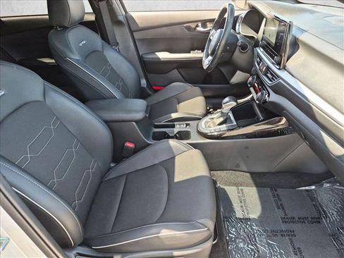 Used 2024 Kia Forte GT-Line w/ GT-Line Premium Package FWD image 21