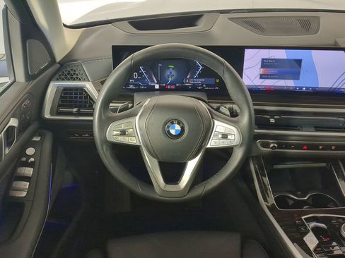 Used 2024 BMW X7 xDrive40i w/ Premium Package image 20