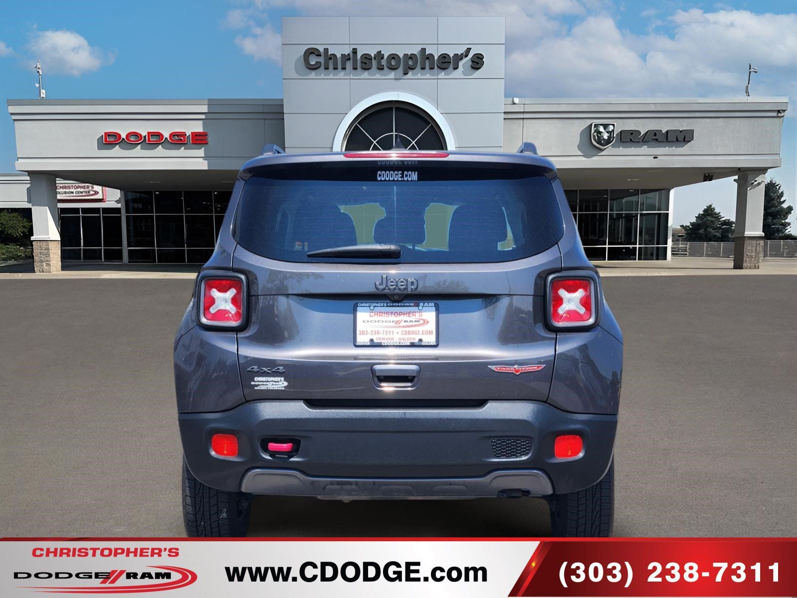 Used 2018 Jeep Renegade Trailhawk AWD/4WD image 4