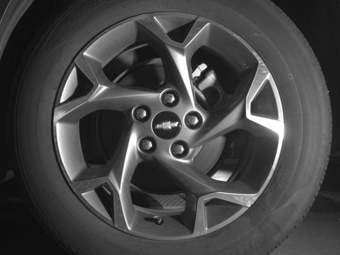 Used 2025 Chevrolet Trax LT w/ LT Convenience Package FWD image 14