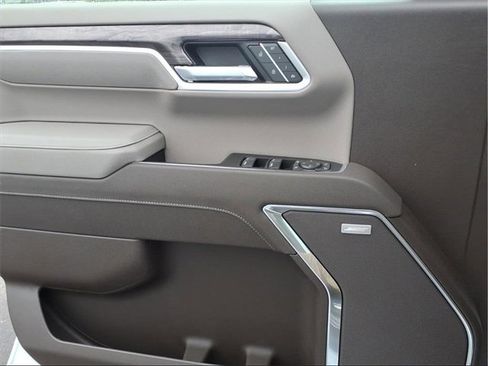 New 2026 Chevrolet Silverado 1500 LTZ w/ LTZ Premium Package image 15