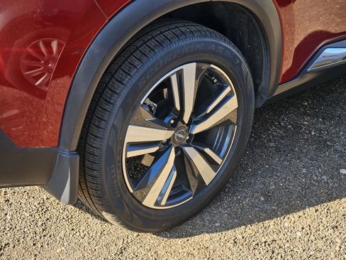 Used 2023 Nissan Rogue SL image 7