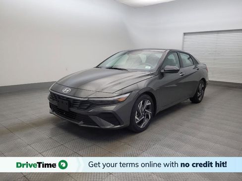 Used 2025 Hyundai Elantra Sport image 1