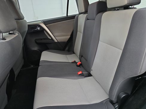 Used 2015 Toyota RAV4 XLE AWD/4WD image 13