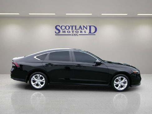 Used 2025 Honda Accord LX image 5