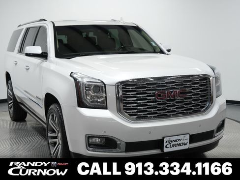 Used 2019 GMC Yukon XL Denali w/ Denali Ultimate Package image 1