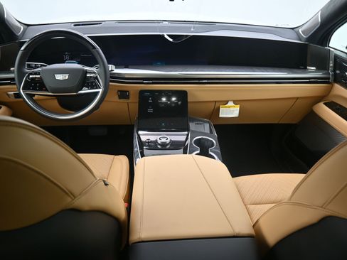 New 2026 Cadillac Escalade IQ Luxury 2 image 10