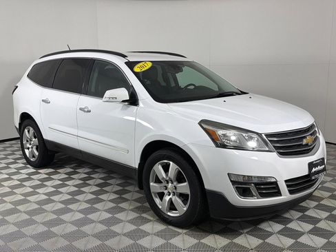Used 2017 Chevrolet Traverse Premier image 3