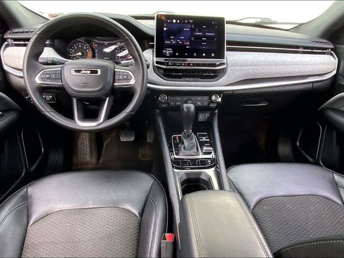 Used 2023 Jeep Compass Latitude w/ Convenience Group image 14