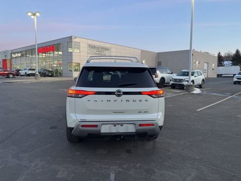 Certified 2023 Nissan Pathfinder SL w/ SL Premium Package image 6