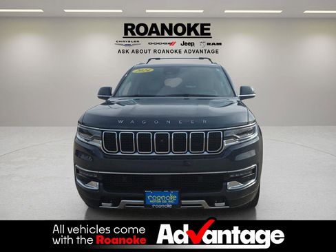 Used 2024 Jeep Wagoneer L Series III w/ Premium Group I image 9