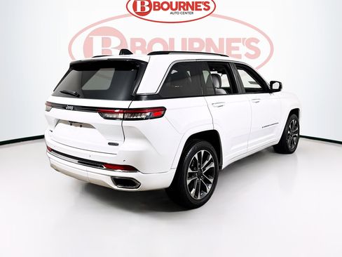 Used 2022 Jeep Grand Cherokee Overland image 11