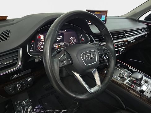 Used 2018 Audi Q7 3.0T Prestige w/ Prestige Package AWD/4WD image 19