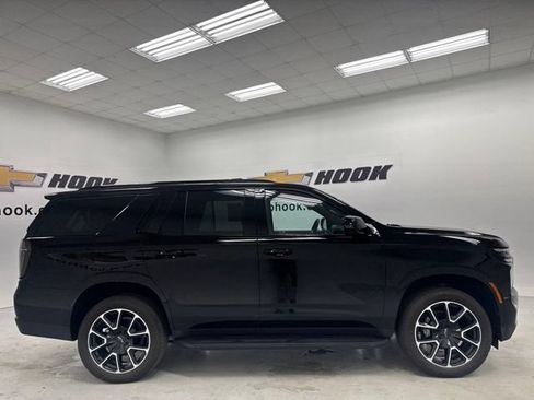 Used 2025 Chevrolet Tahoe RST w/ Comfort Package AWD/4WD image 4