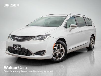Used 2017 Chrysler Pacifica Limited