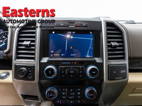 Used 2019 Ford F150 Lariat w/ Equipment Group 502A Luxury AWD/4WD image 12