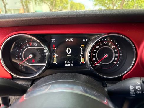 Used 2020 Jeep Wrangler Unlimited Rubicon AWD/4WD image 11
