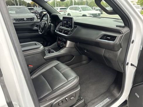 Used 2021 Chevrolet Tahoe RST w/ Luxury Package AWD/4WD image 29
