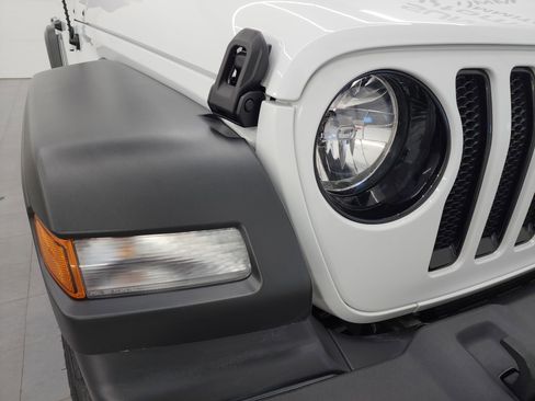 Used 2022 Jeep Wrangler Unlimited Sport image 19