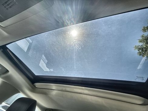 Used 2019 Lexus ES 350 w/ Premium Package FWD image 22