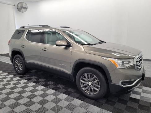 Used 2019 GMC Acadia SLT AWD/4WD image 11