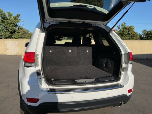 Used 2019 Jeep Grand Cherokee Limited w/ Luxury Group II image 26