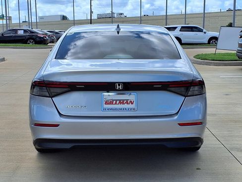 Used 2024 Honda Accord EX image 6