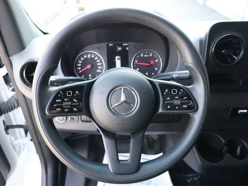 Used 2023 Mercedes-Benz Sprinter 2500 w/ Acoustic Package image 12