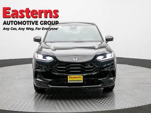 Used 2023 Honda HR-V Sport image 2
