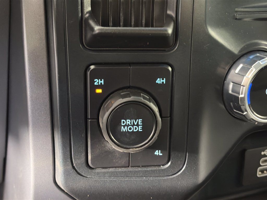 Used 2025 Ford F150 XLT w/ Equipment Group 301A Standard AWD/4WD image 22