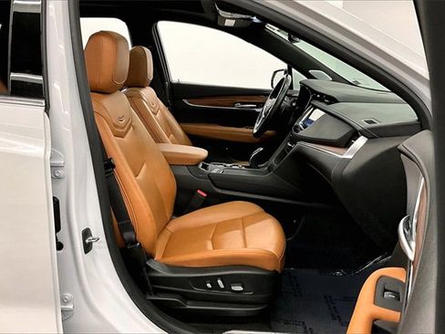 Used 2023 Cadillac XT5 Premium Luxury image 7