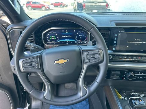 Used 2023 Chevrolet Silverado 1500 High Country w/ High Country Premium Package image 16