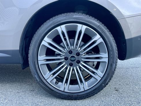 Used 2023 Land Rover Range Rover Sport SE image 10