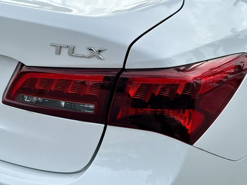 Used 2015 Acura TLX w/ Technology Package image 29