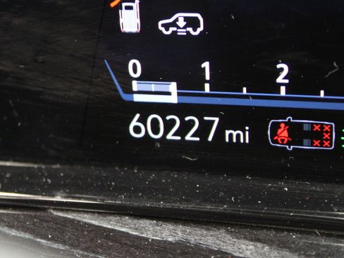 Used 2023 Cadillac Escalade ESV Sport w/ Touring Package image 59