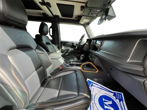 Used 2024 Ford Bronco Badlands image 15