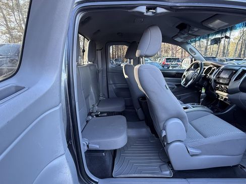 Used 2015 Toyota Tacoma 4x4 Access Cab image 23