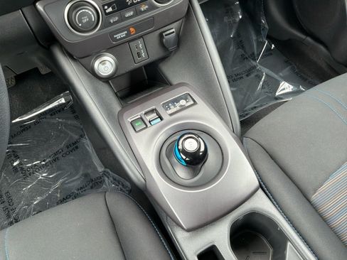 Used 2024 Nissan Leaf S FWD image 16