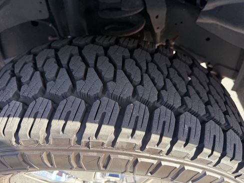 Used 2020 RAM 2500 Limited AWD/4WD image 23