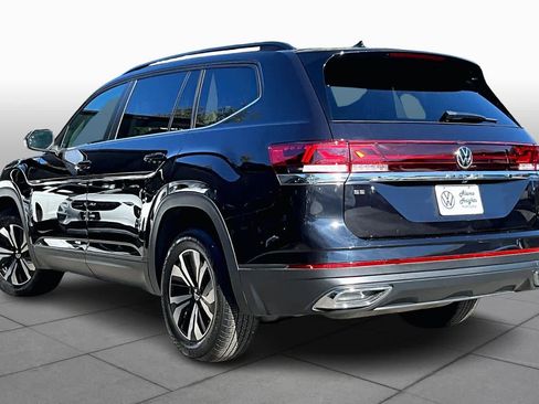 Certified 2024 Volkswagen Atlas SE image 11