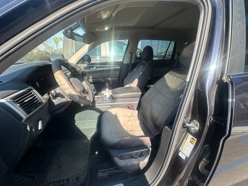 Used 2022 Volkswagen Atlas SE AWD/4WD image 6
