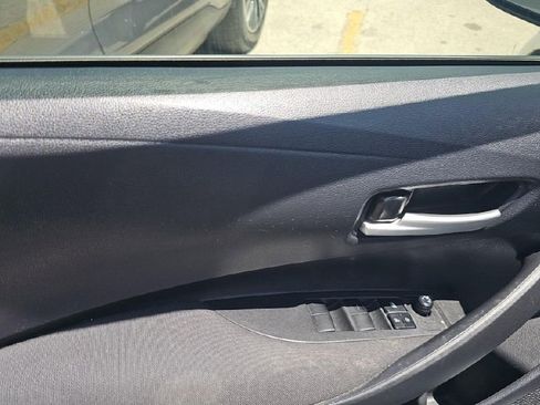 Used 2021 Toyota Corolla LE w/ Carpet Mat Package (TMS) image 7